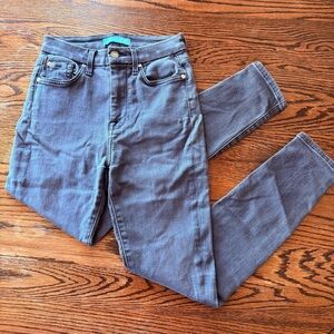 7 For All Mankind Gray Skinny Jeans – Size 25